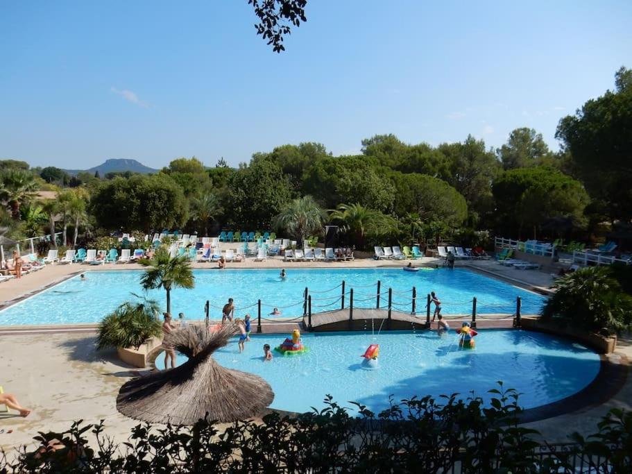 Mobile Home 6-Pers Camping Lei Suves-Cotes D'Azur-Including Airco Roquebrune-sur-Argens Eksteriør billede