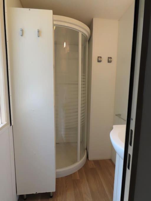 Mobile Home 6-Pers Camping Lei Suves-Cotes D'Azur-Including Airco Roquebrune-sur-Argens Eksteriør billede