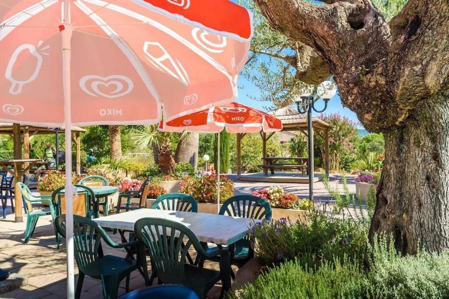 Mobile Home 6-Pers Camping Lei Suves-Cotes D'Azur-Including Airco Roquebrune-sur-Argens Eksteriør billede